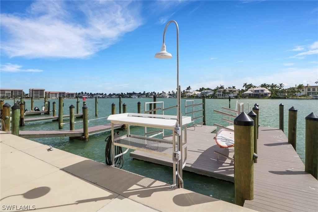 2500 Gulf Shore Boulevard N - Photo 27