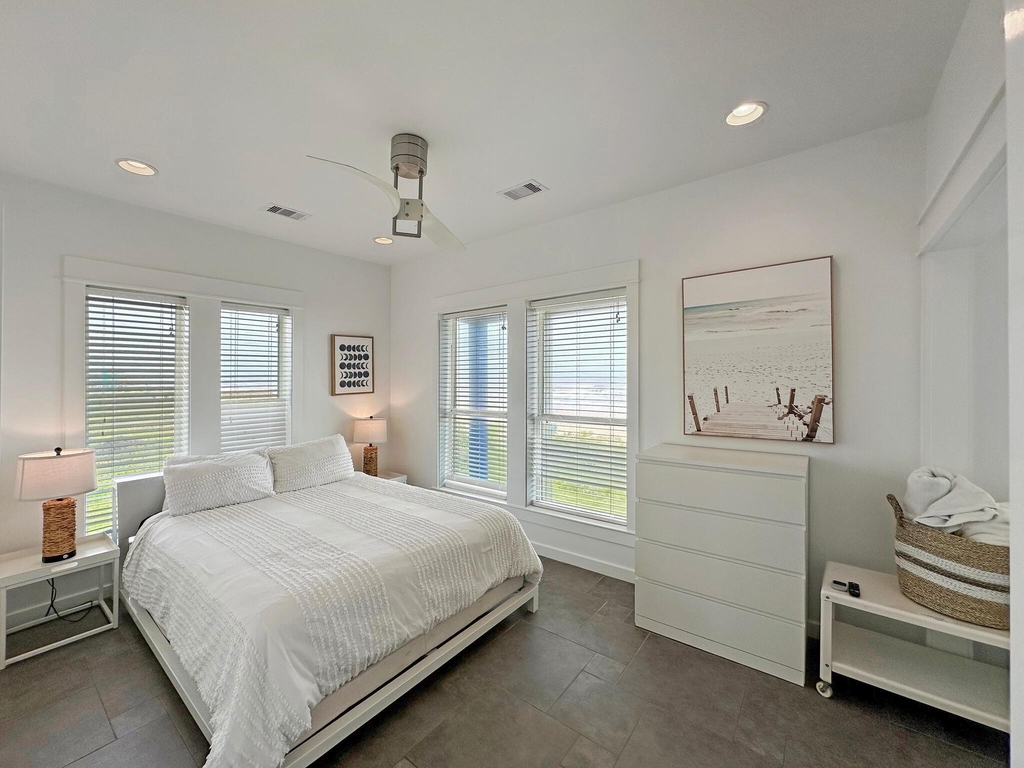 2496 Gilmore - Photo 18