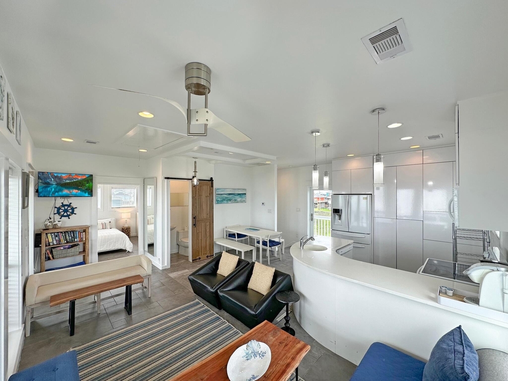 2496 Gilmore - Photo 2