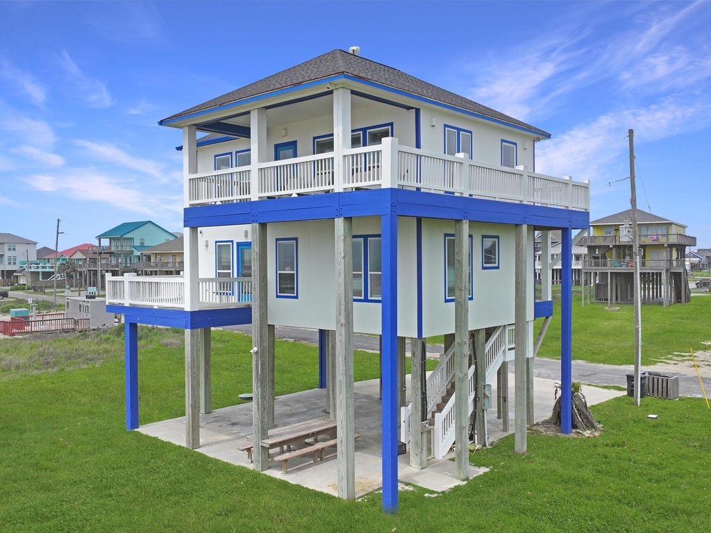 2496 Gilmore - Photo 33