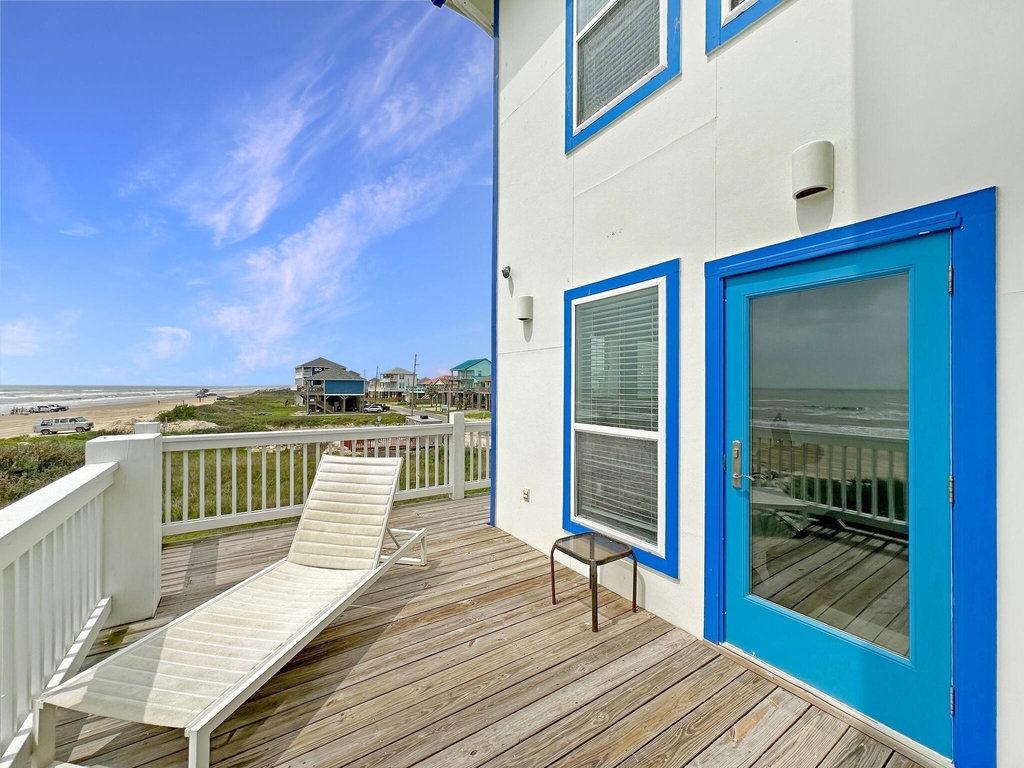 2496 Gilmore - Photo 24