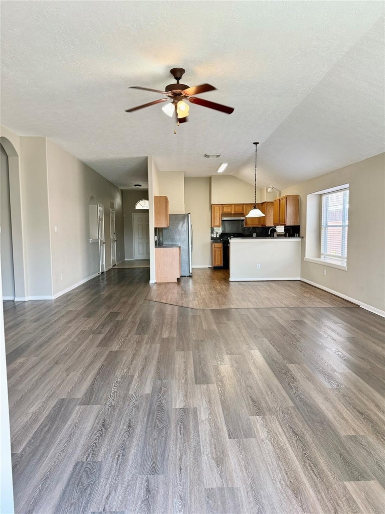 7111 Favian Court - Photo 3