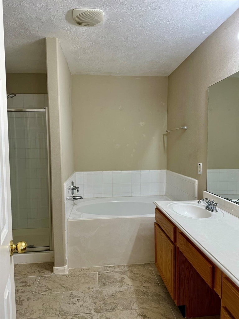 7111 Favian Court - Photo 4