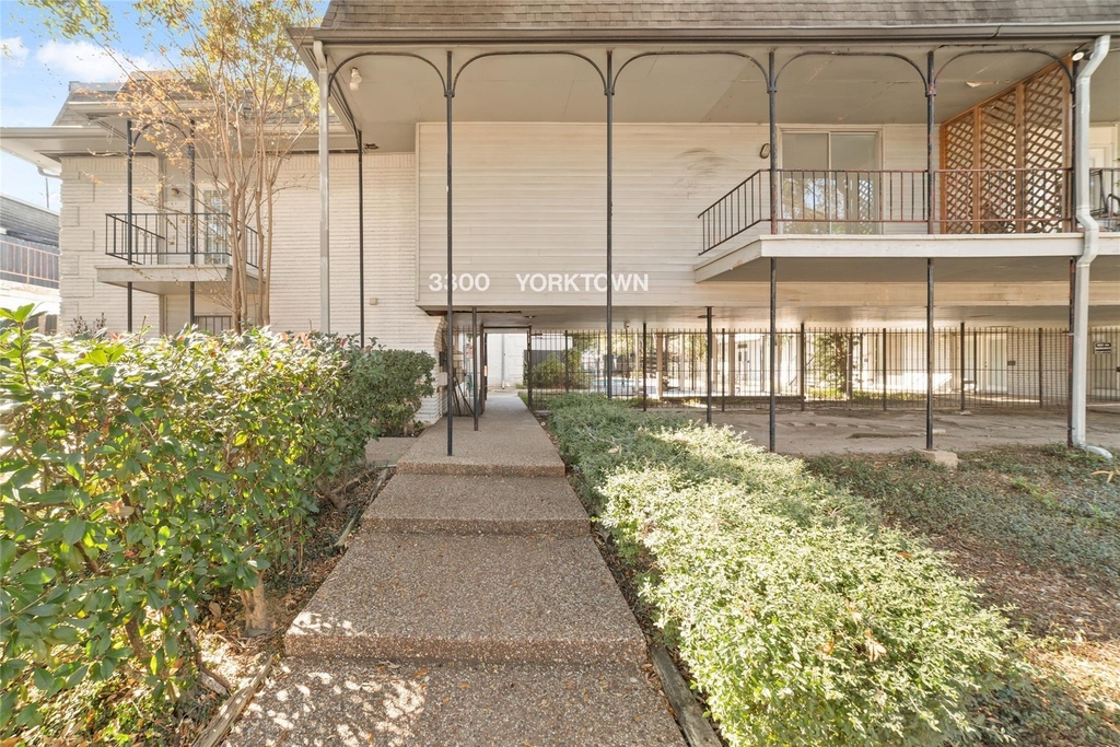 3300 Yorktown Street - Photo 23