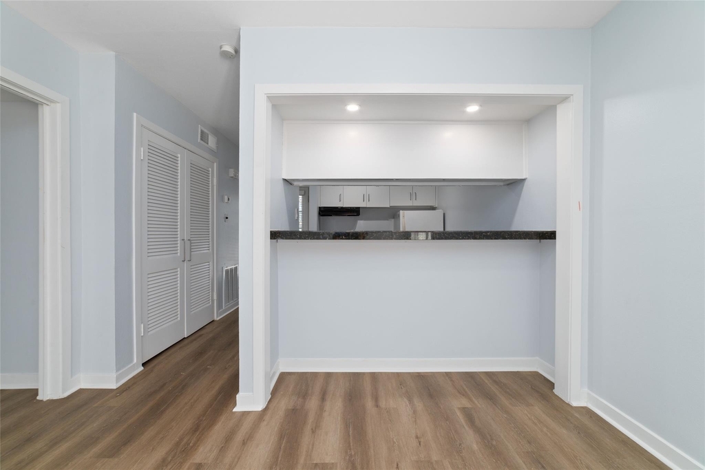 3300 Yorktown Street - Photo 8