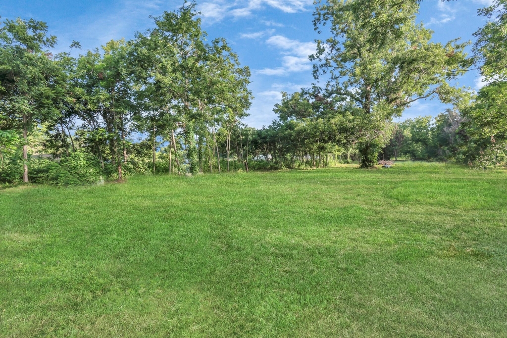 2826 W Fm 1462 - Photo 35