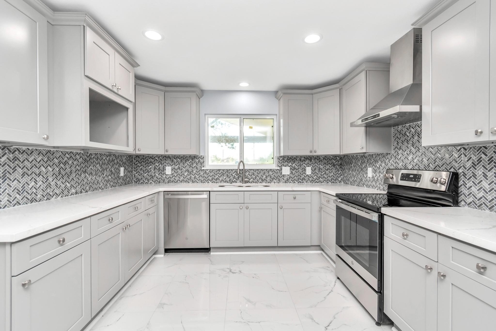2826 W Fm 1462 - Photo 18