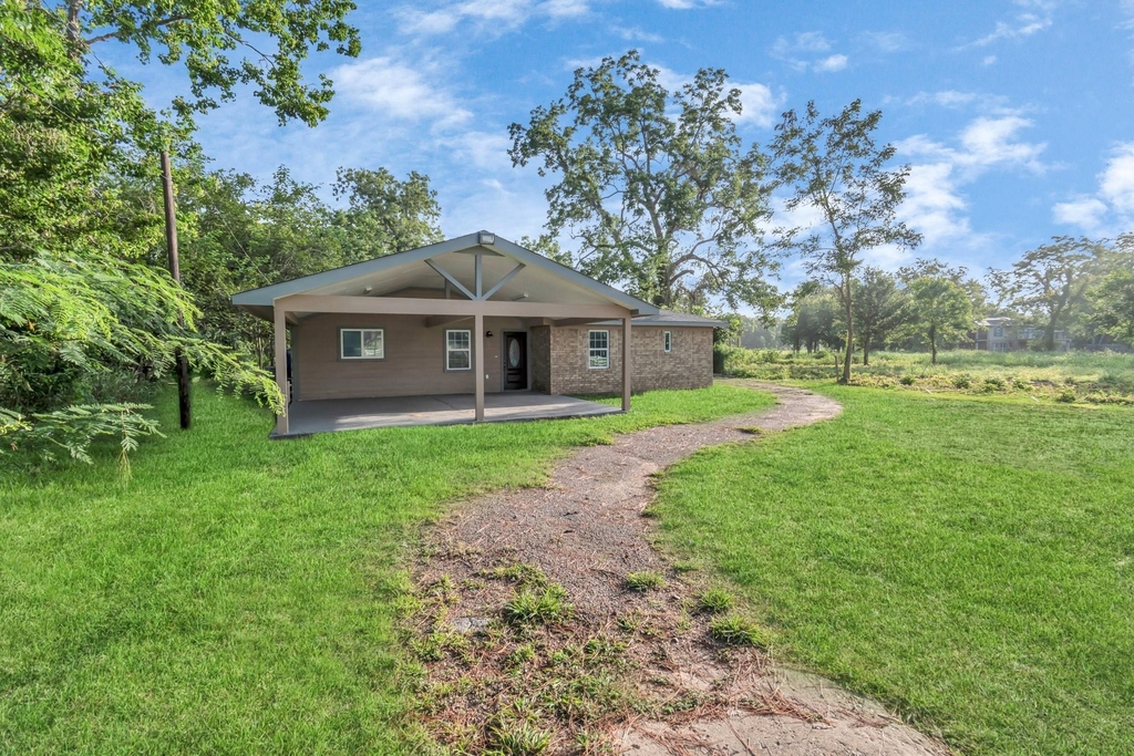 2826 W Fm 1462 - Photo 3