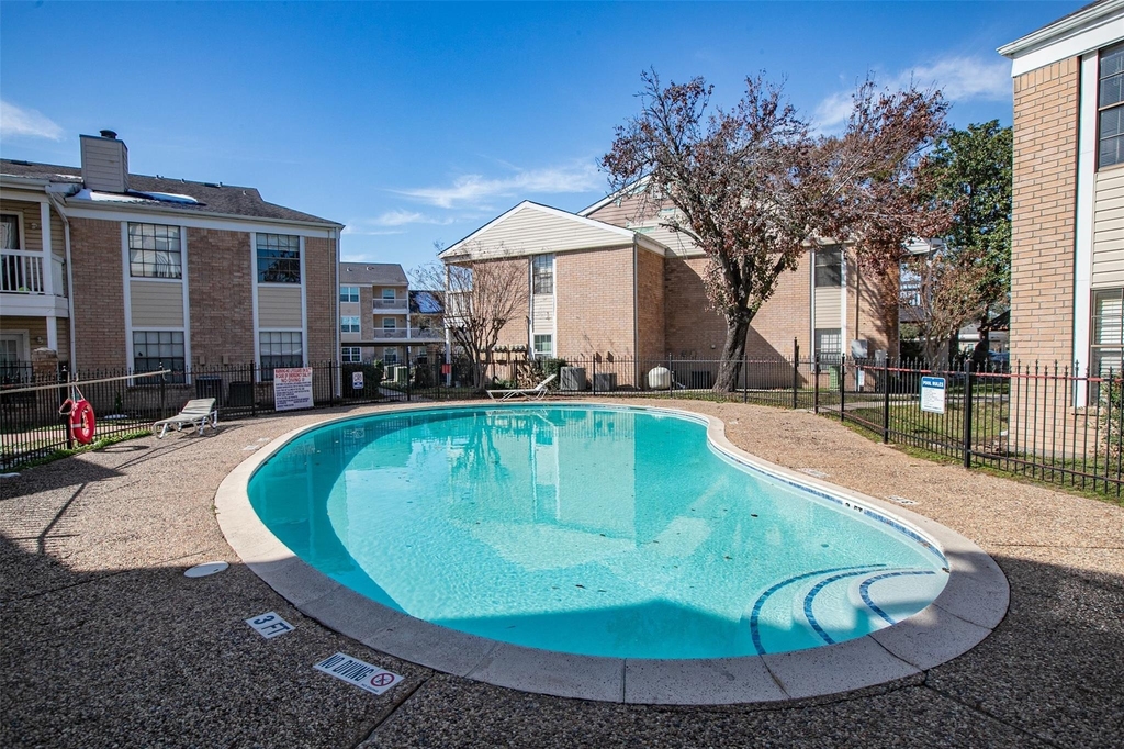 2750 Holly Hall Street - Photo 16