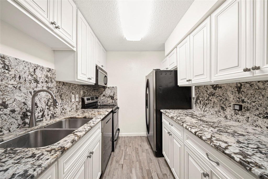 2750 Holly Hall Street - Photo 6