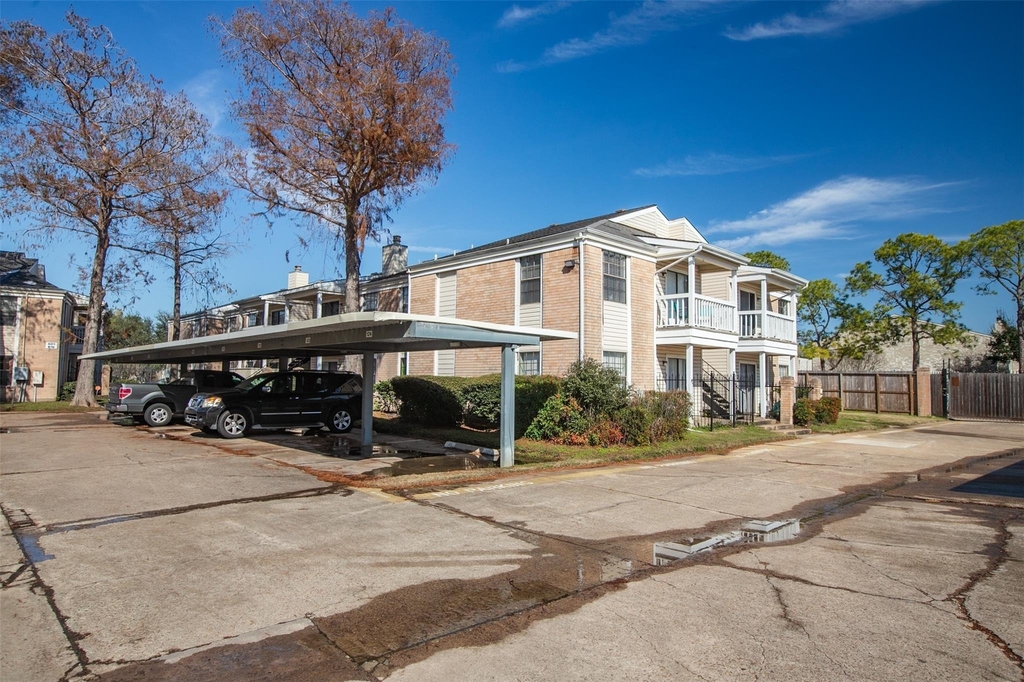 2750 Holly Hall Street - Photo 15