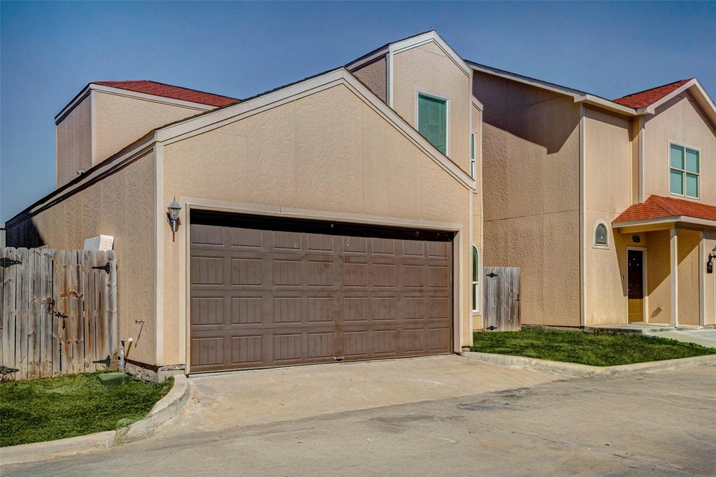 8622 Torcello Street - Photo 27