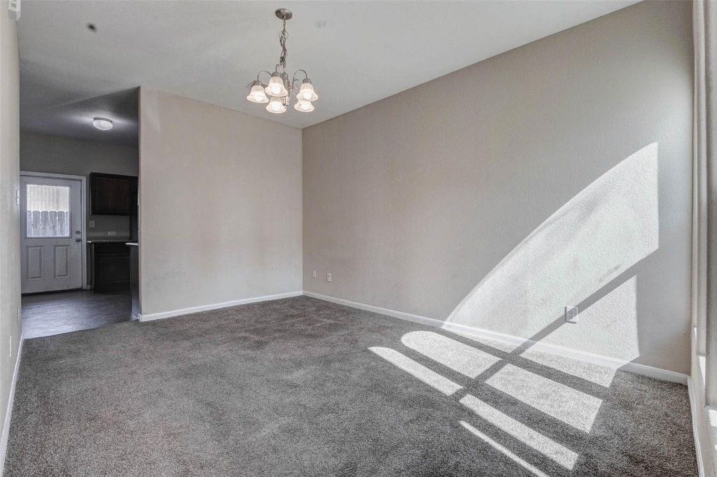 8622 Torcello Street - Photo 15