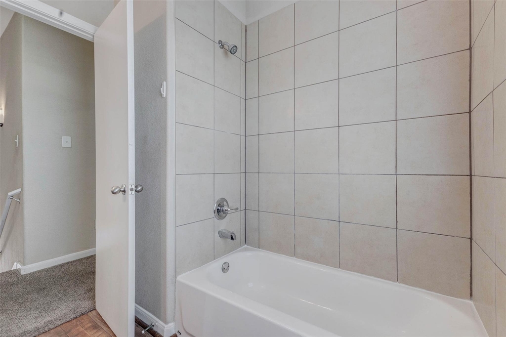 8622 Torcello Street - Photo 18