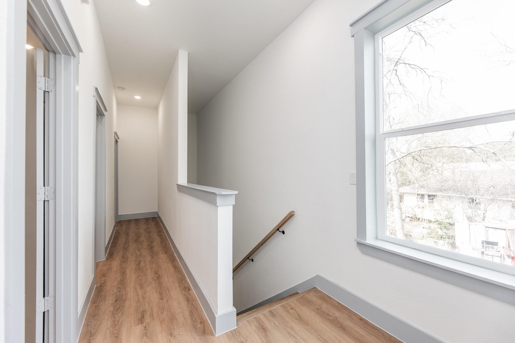 704 S 1st Street - Photo 12