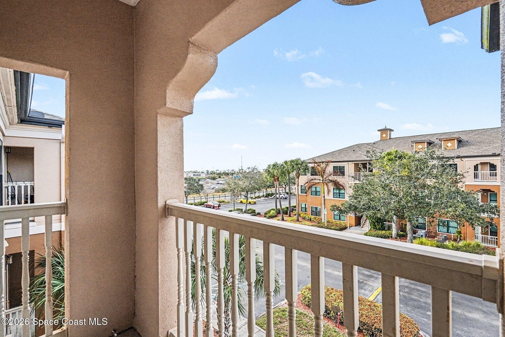 6440 Borasco Drive - Photo 2