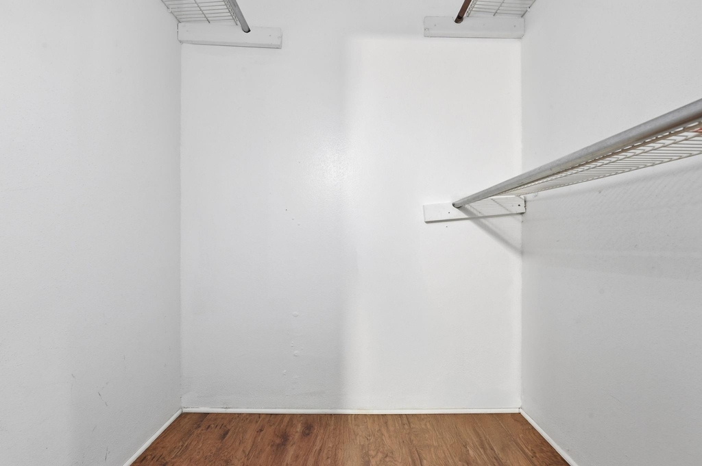 12905 Woodforest Boulevard - Photo 20
