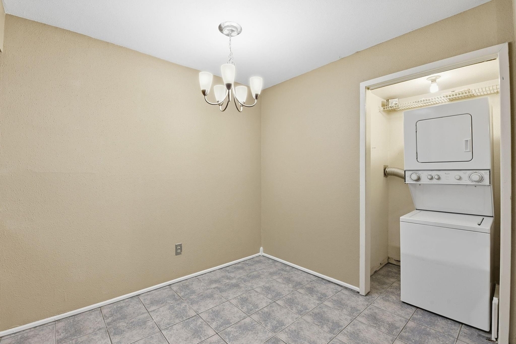 12905 Woodforest Boulevard - Photo 17