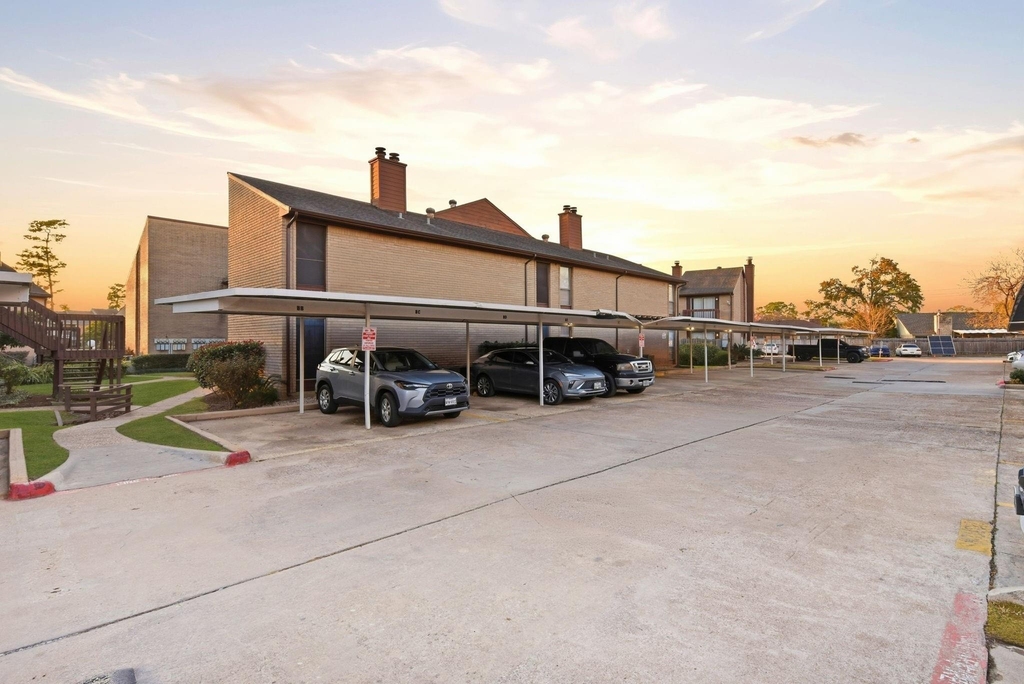 12905 Woodforest Boulevard - Photo 26
