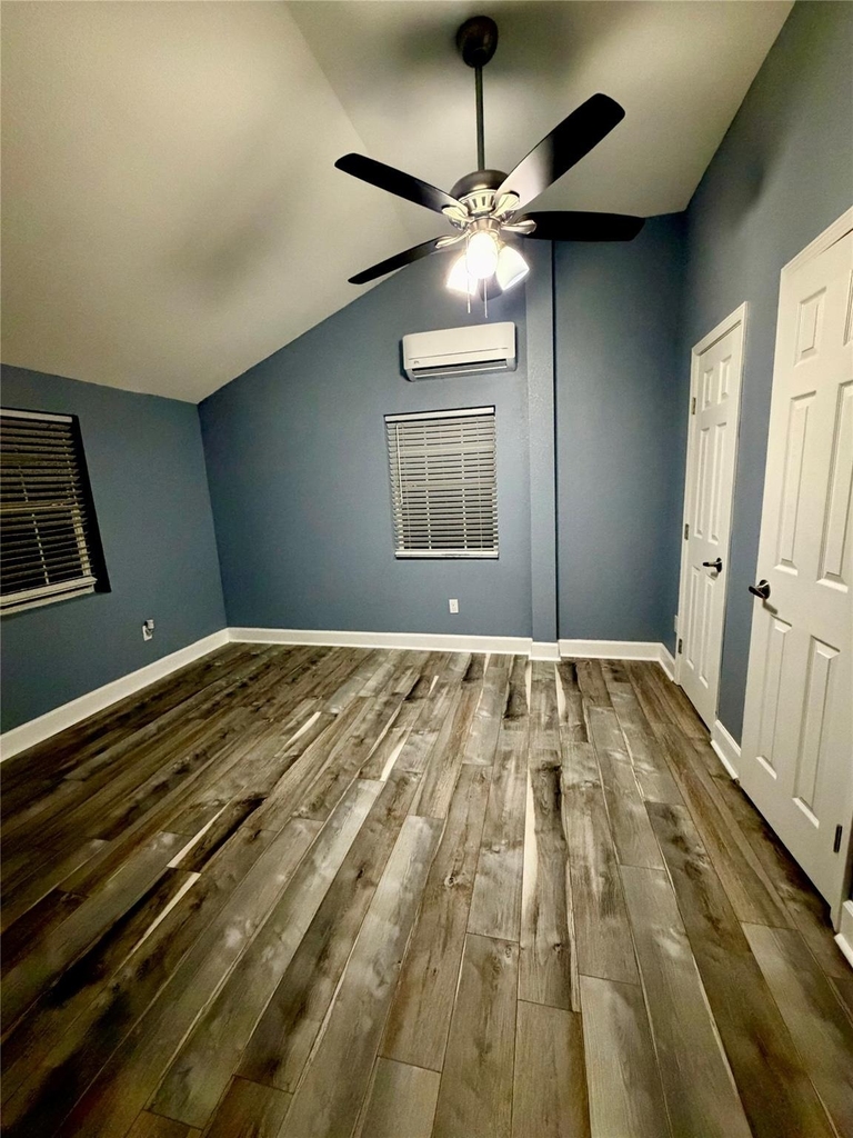 2322 Central Street - Photo 12