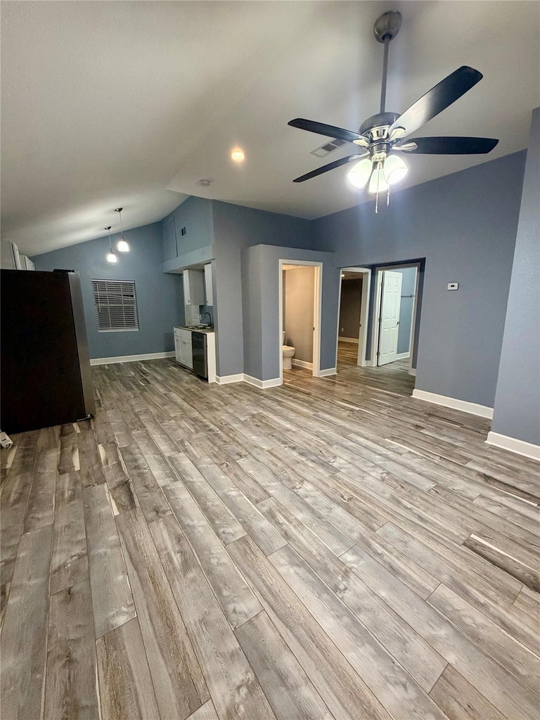 2322 Central Street - Photo 7