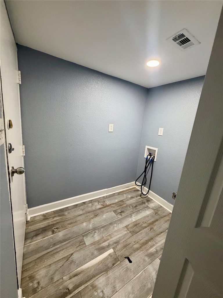 2322 Central Street - Photo 14