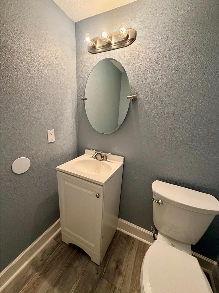 2322 Central Street - Photo 13