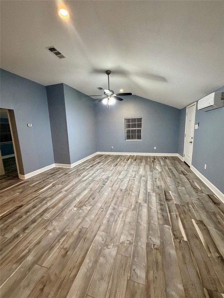 2322 Central Street - Photo 8