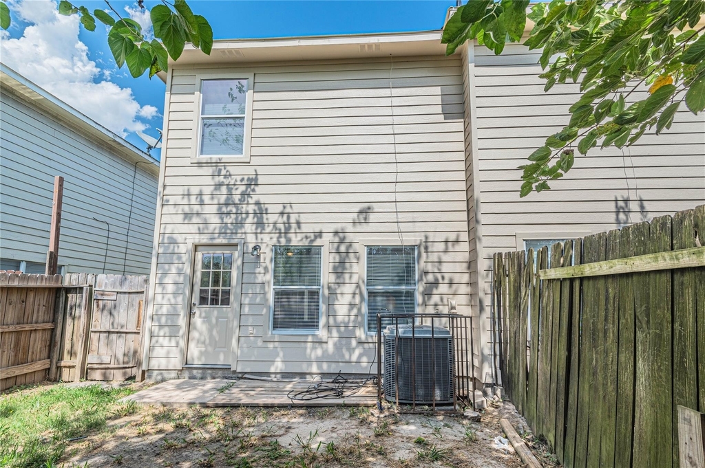 10061 Sharpton Drive - Photo 15