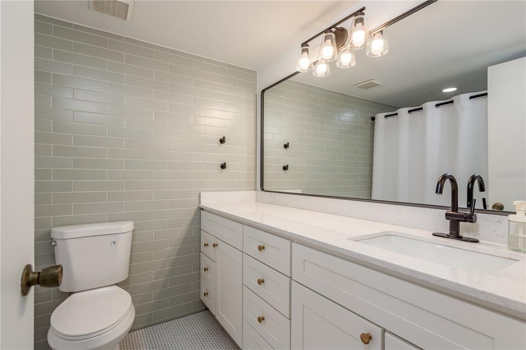 320 Island Way - Photo 37
