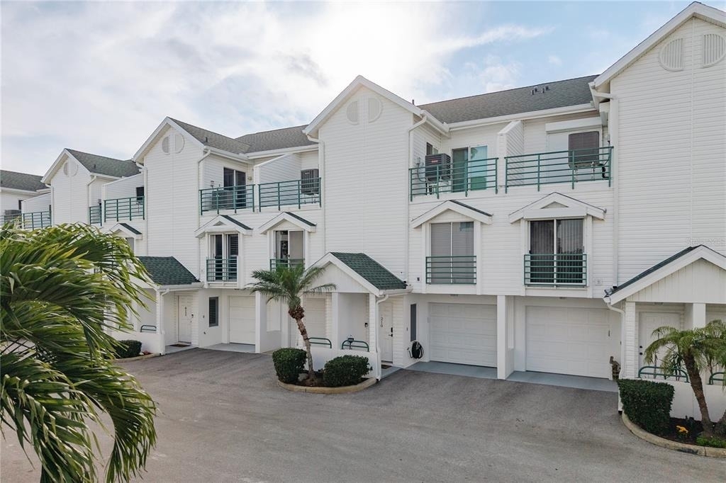 320 Island Way - Photo 12