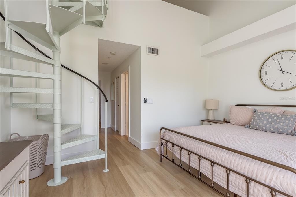 320 Island Way - Photo 36