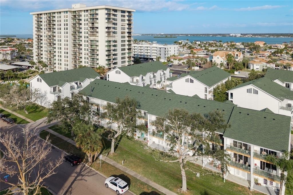 320 Island Way - Photo 6