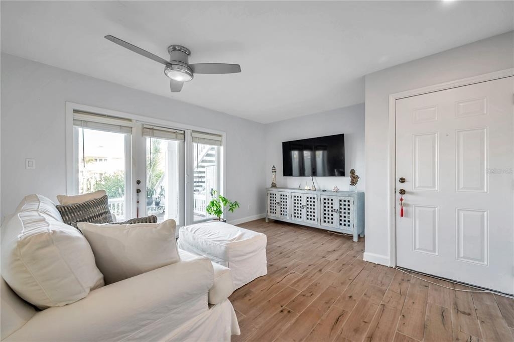 4728 Beach Drive Se - Photo 6