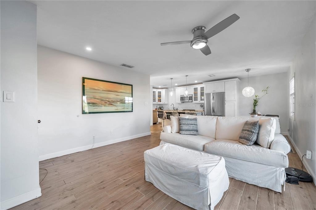 4728 Beach Drive Se - Photo 4