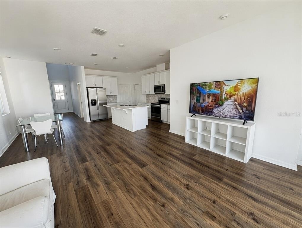 2345 Treasure Hill Street - Photo 3