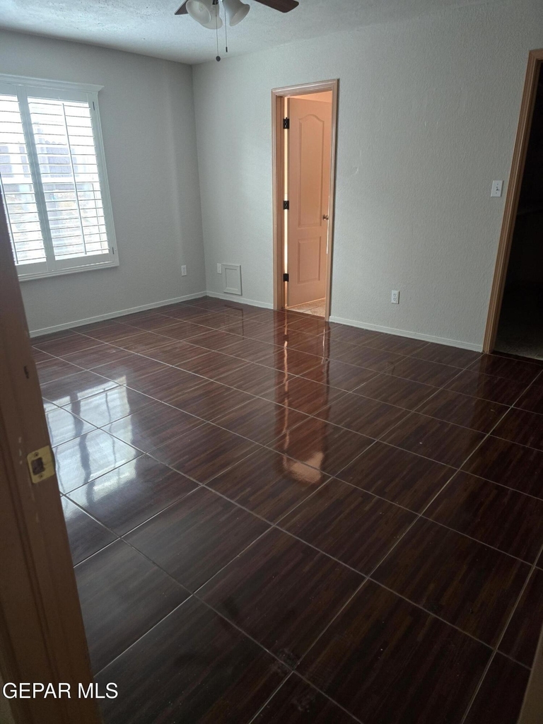 3213 Tierra Ave Place - Photo 8