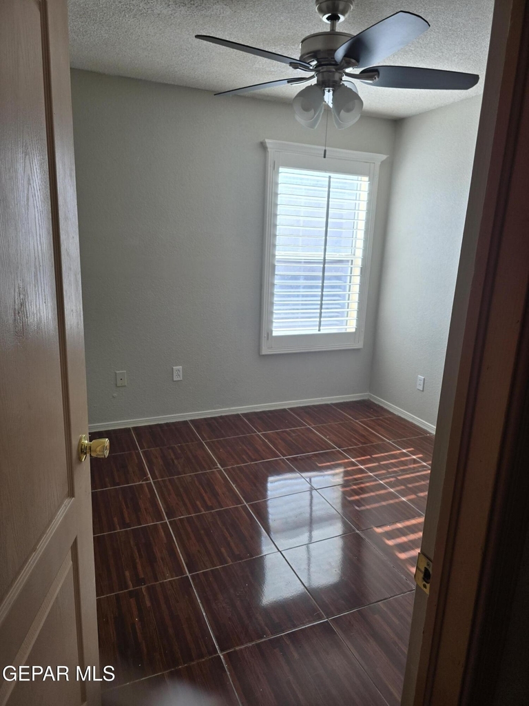3213 Tierra Ave Place - Photo 18