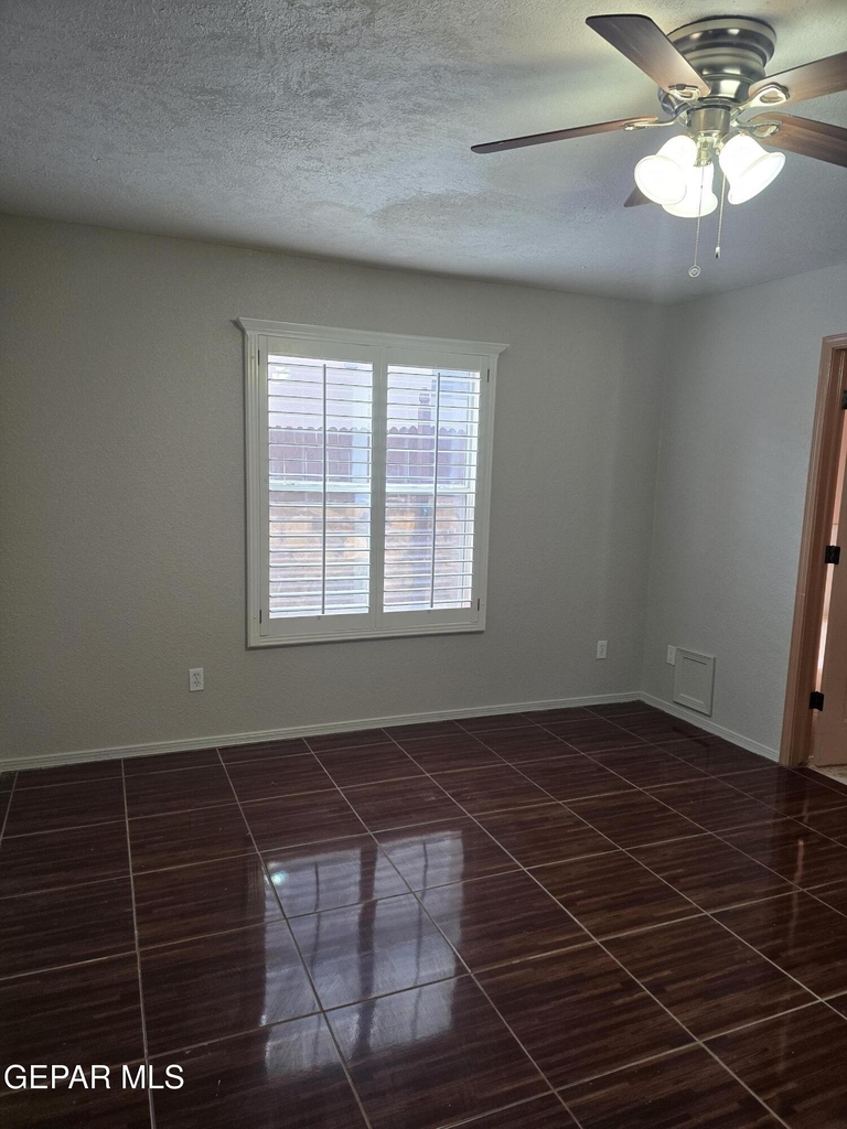 3213 Tierra Ave Place - Photo 9