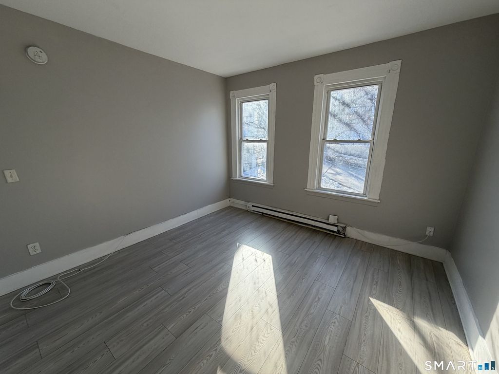 143 Congress Avenue - Photo 4
