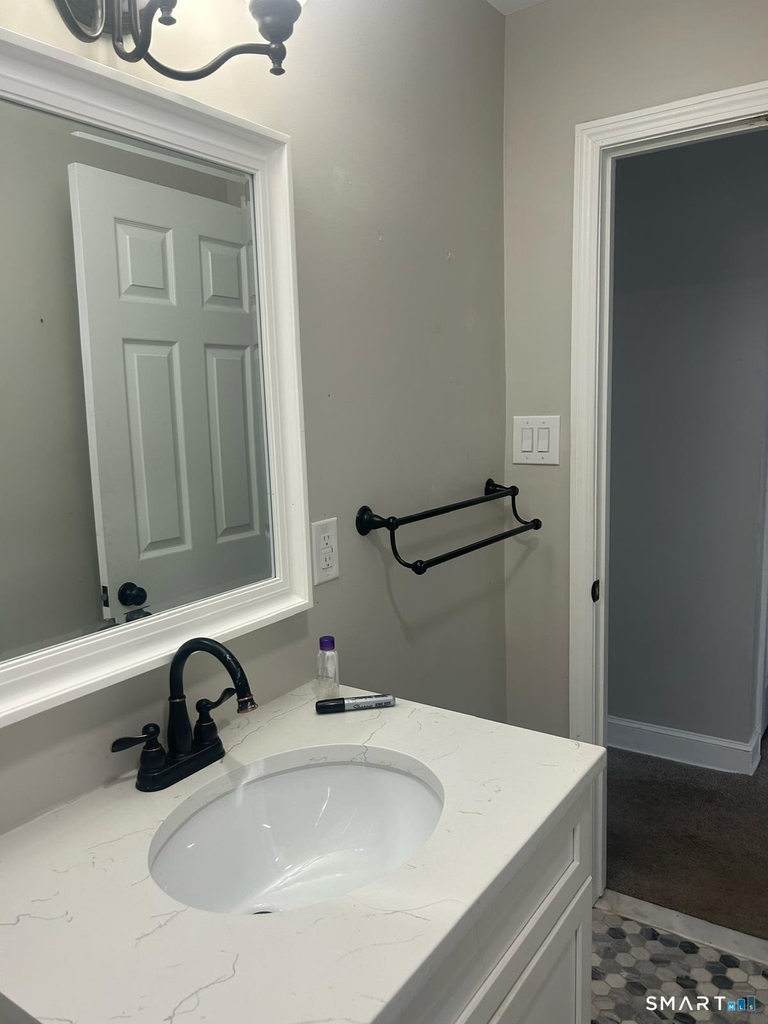 82 Middlefield Avenue - Photo 6