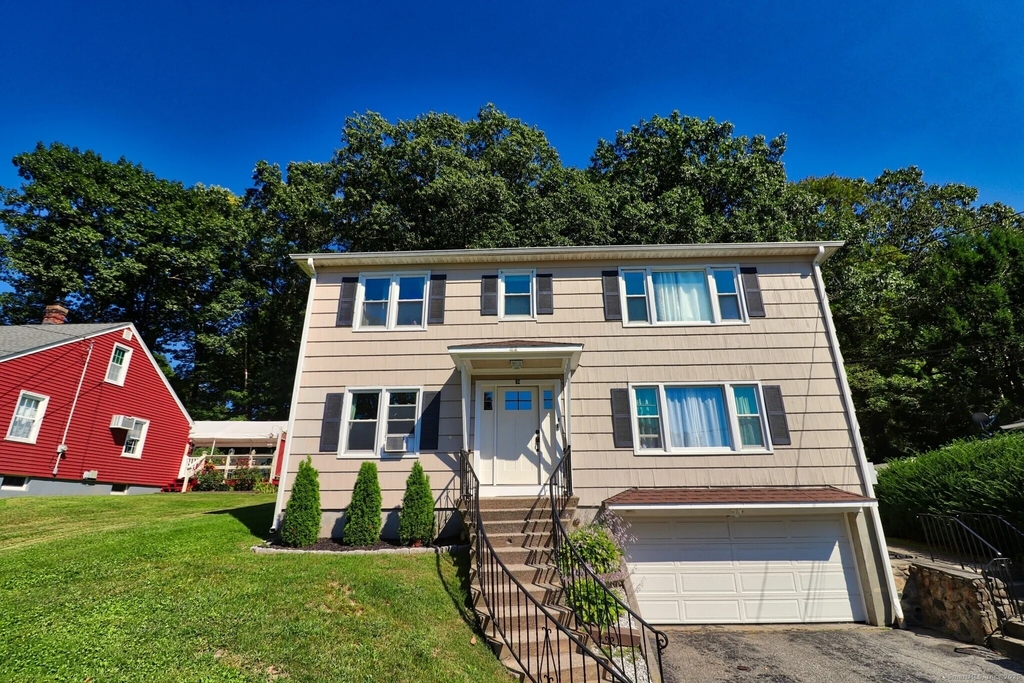 82 Middlefield Avenue - Photo 0