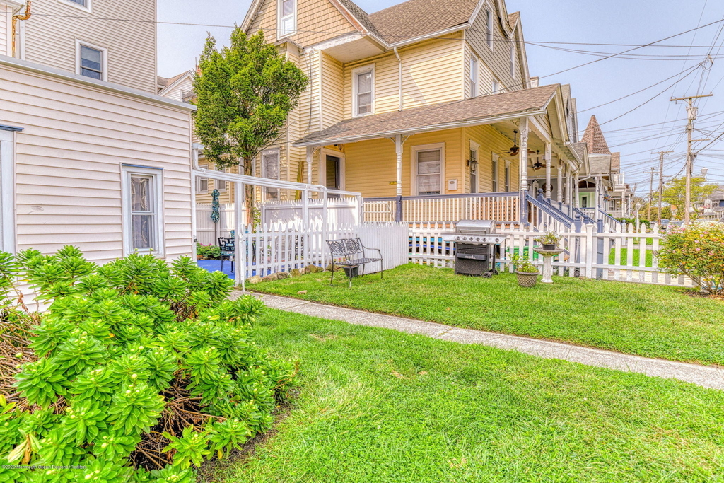 18 Abbott Avenue - Photo 52