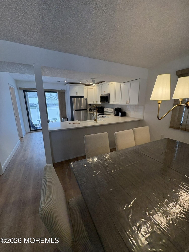 17 Brown Avenue - Photo 3