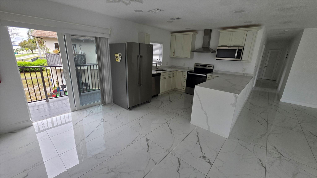 5332 Nw 18th Street - Photo 0