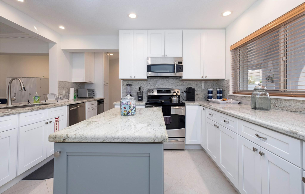 1240 Sw 13th Circle - Photo 43