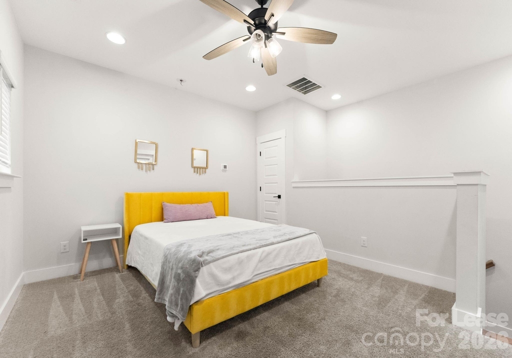 648 W End Drive - Photo 37