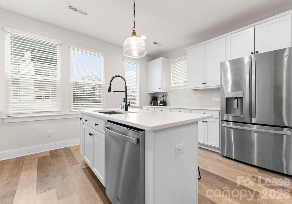 648 W End Drive - Photo 13