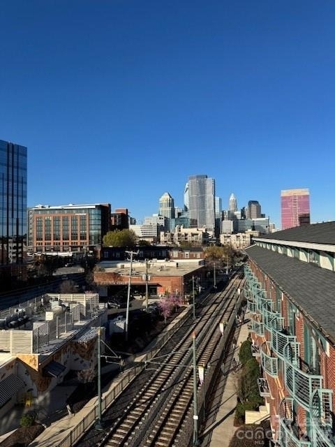 115 E Park Avenue - Photo 2