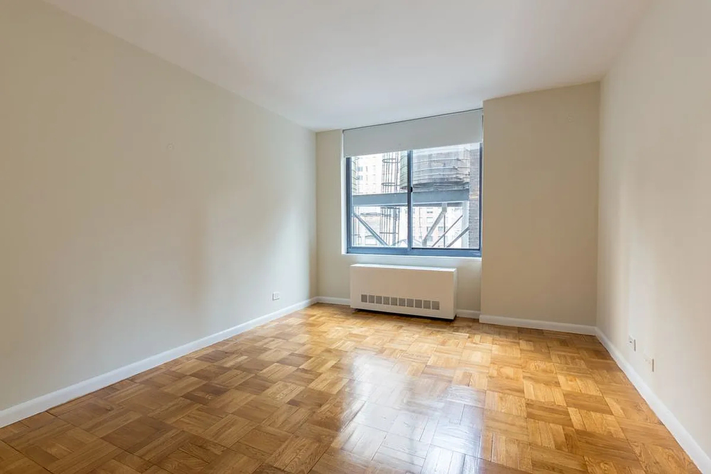 West 48th Street - Photo 2